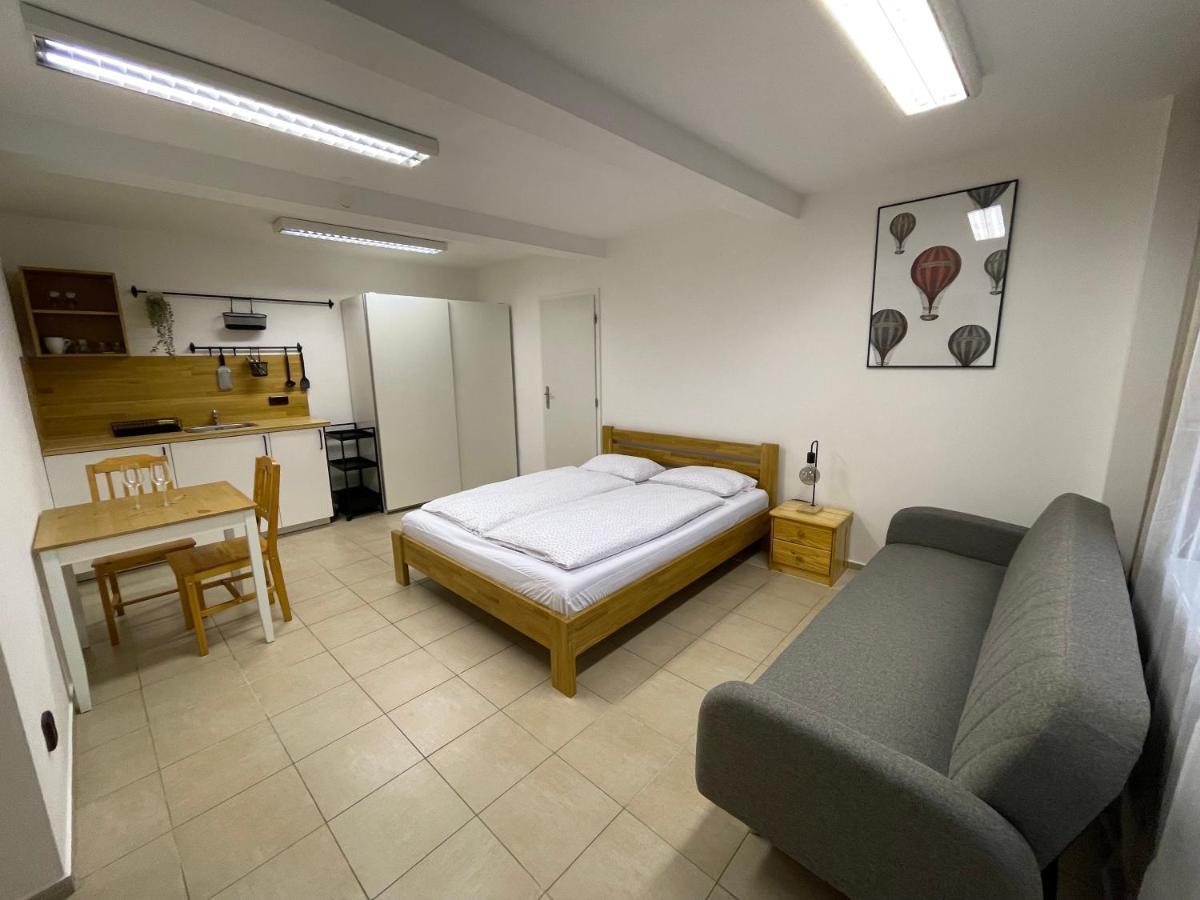 Na Kollarce Lägenhet Znojmo Exteriör bild